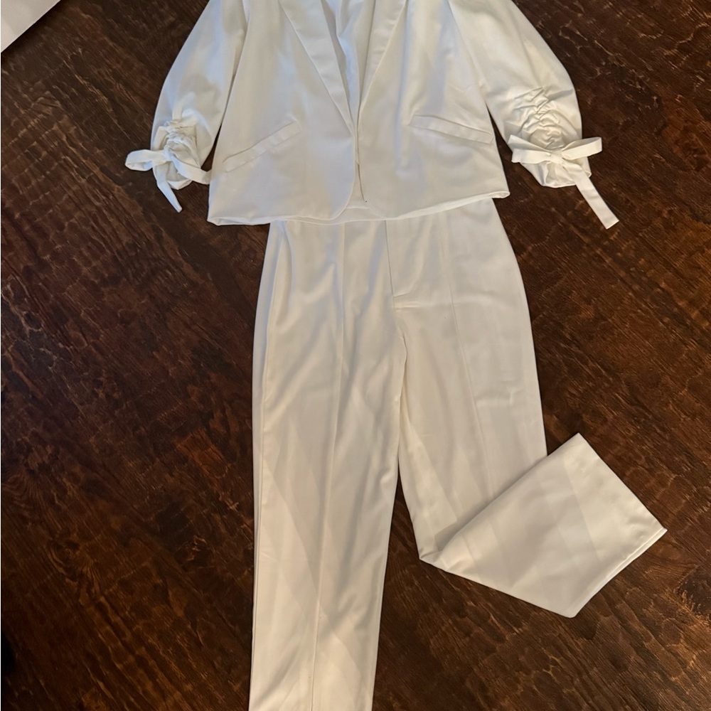 Lulu's Chic White Pantsuit with Bow Accents